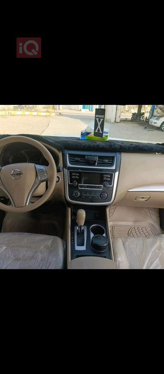 نيسان ألتيما